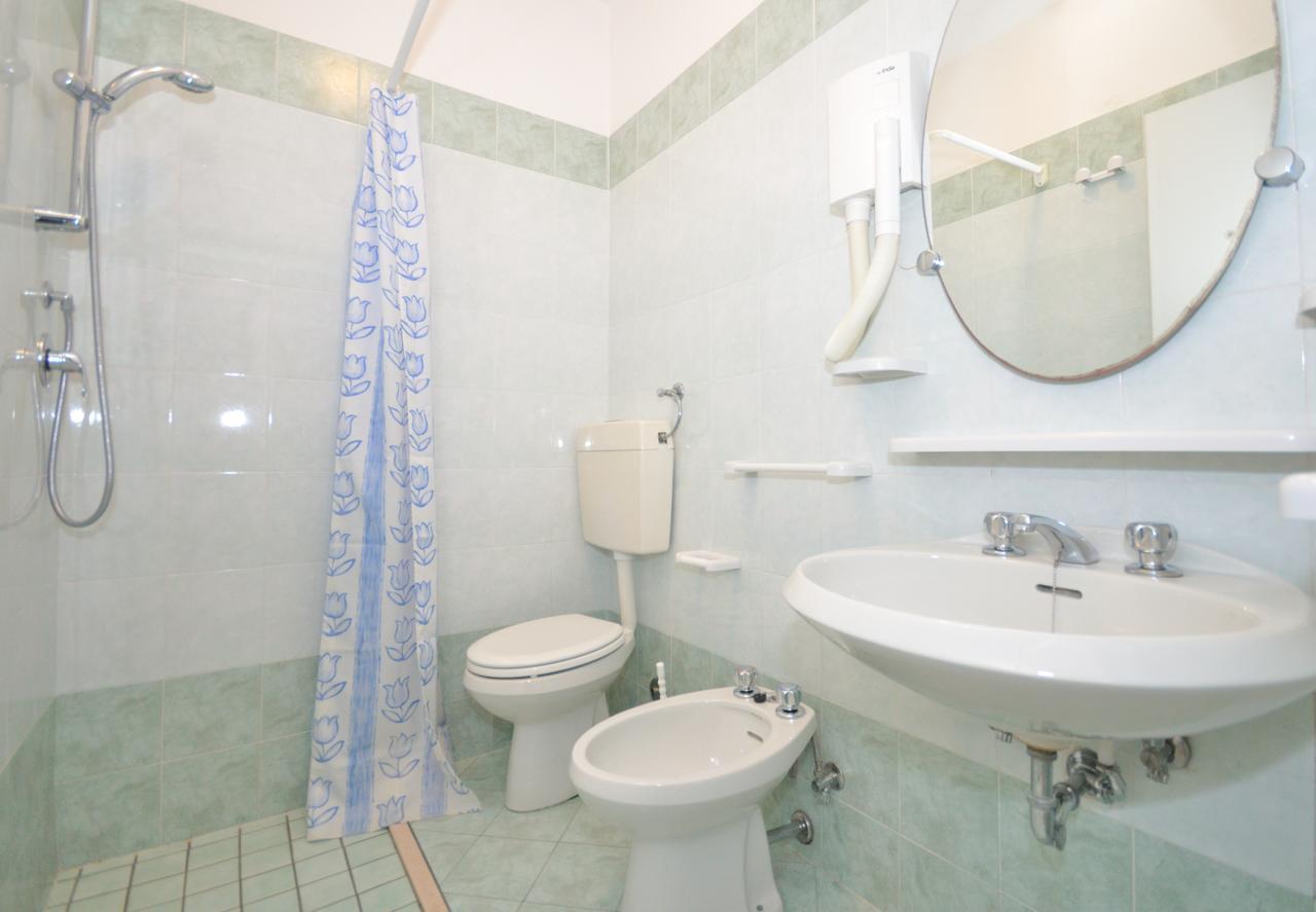 Villaggio Michelangelo Бибионе Экстерьер фото